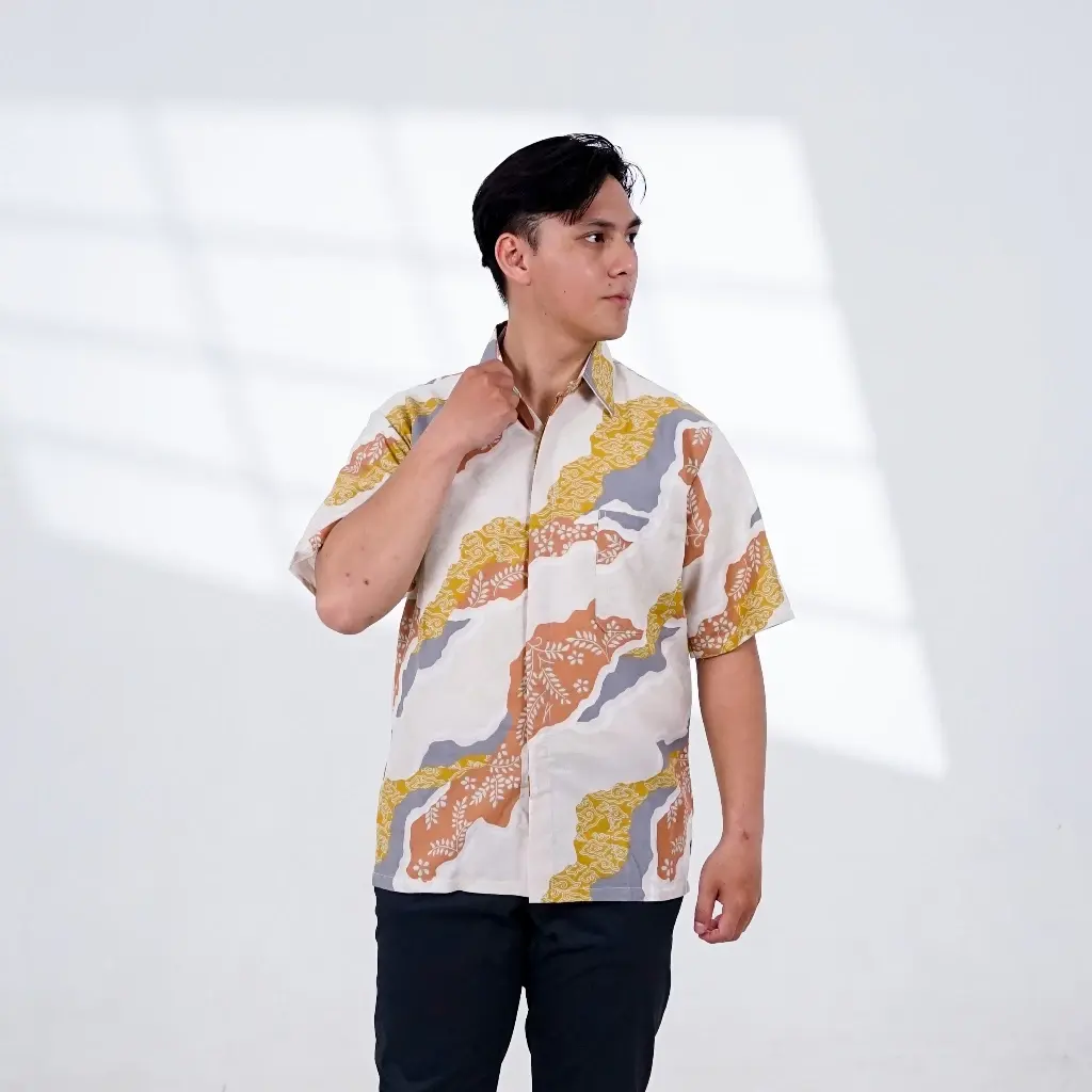 BATIK TRUSMI Kemeja Batik Pria