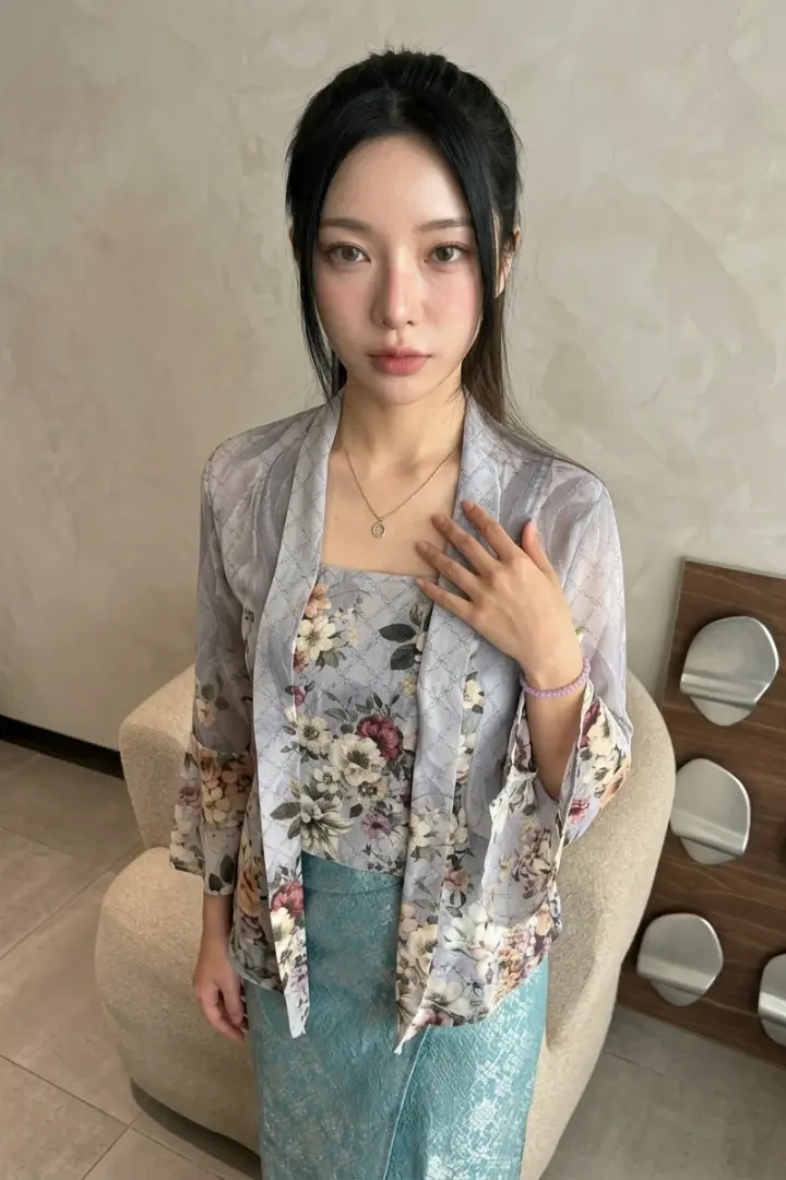 Outfit Kondangan Kebaya